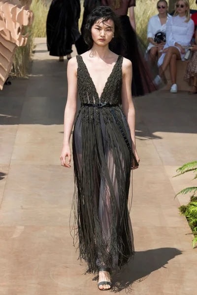 Look 33